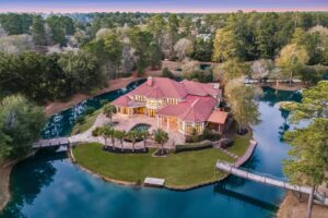Extraordinary Estate Near Houston, Texas to Sell via Concierge Auctions