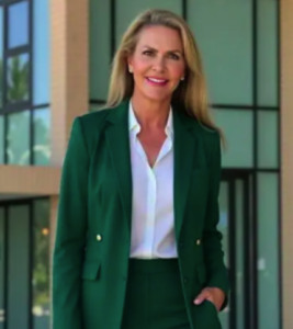 Treena E. Reynolds, Recognized by Influential Women, as a Transformational Coach, Intuitive Healer, Evox Practitioner